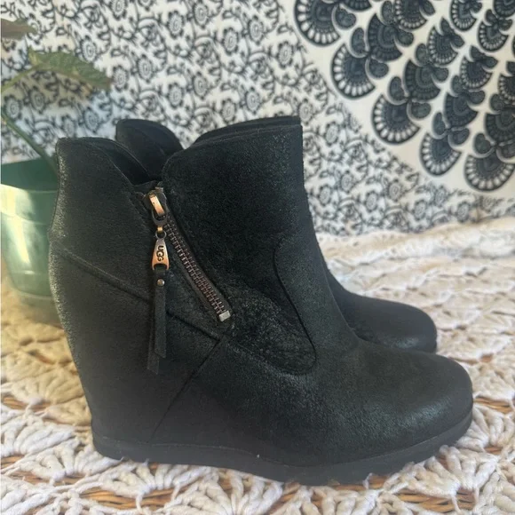 UGG Black Wedge Boots - Picture 7 of 8